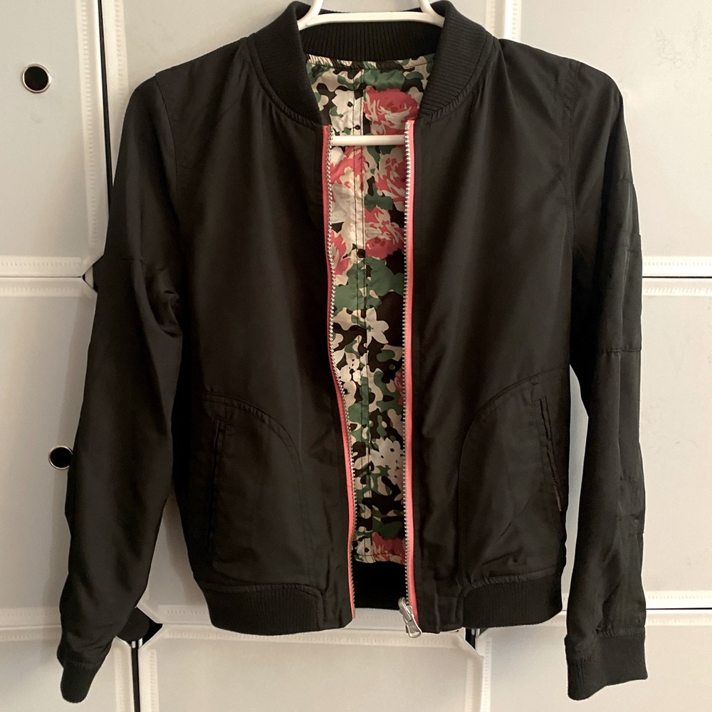 Reversible Jacket - Picture 2 of 6